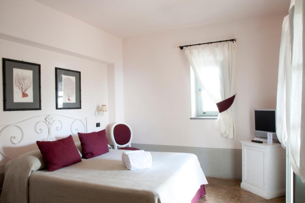 La Salina Hotel Borgo Di Mare Лингуа Экстерьер фото